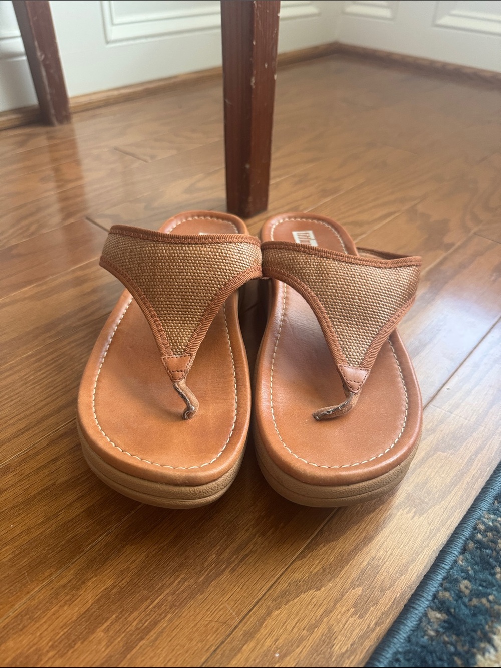 Fitflop Women’s Brown Tan Platform Thong Sandals